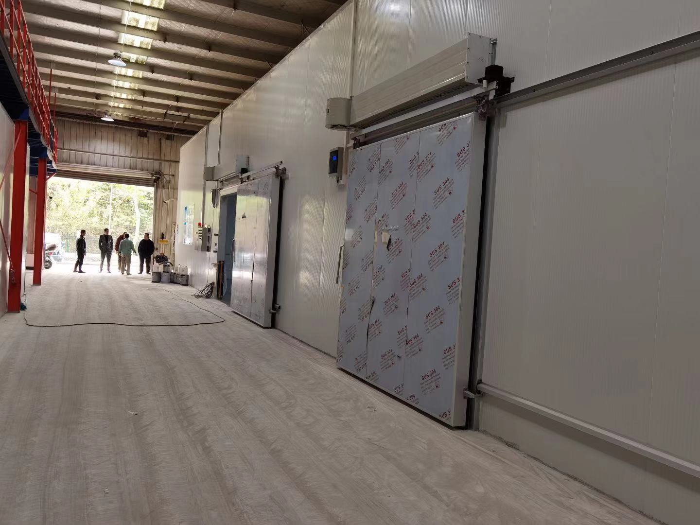 上海11000m3大型冷鏈物流冷庫安裝工程項目(圖3) 上海11000m3大型冷鏈物流冷庫安裝工程項目